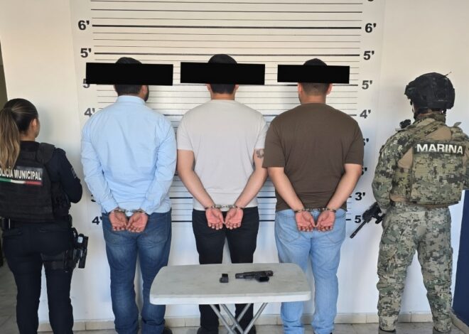 Caen tres con arma tras reporte de disparos