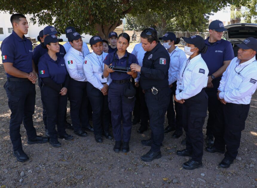 Policías de Cajeme aprenden a usar drones