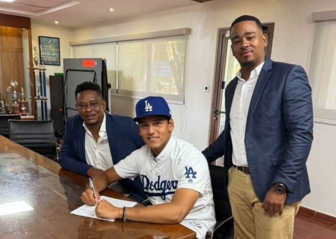 “Chevito” Villegas llega a Dodgers