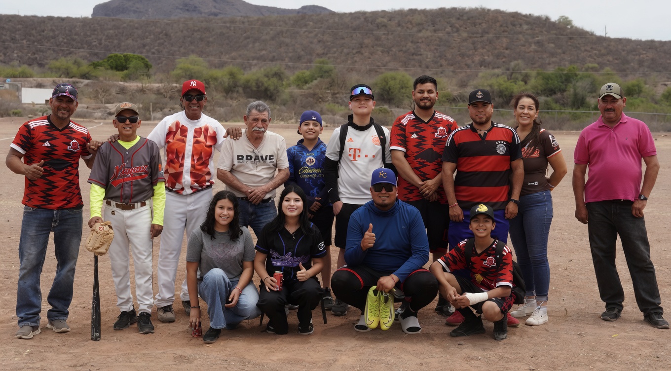 Reconocen a veteranos del deporte en Hornos