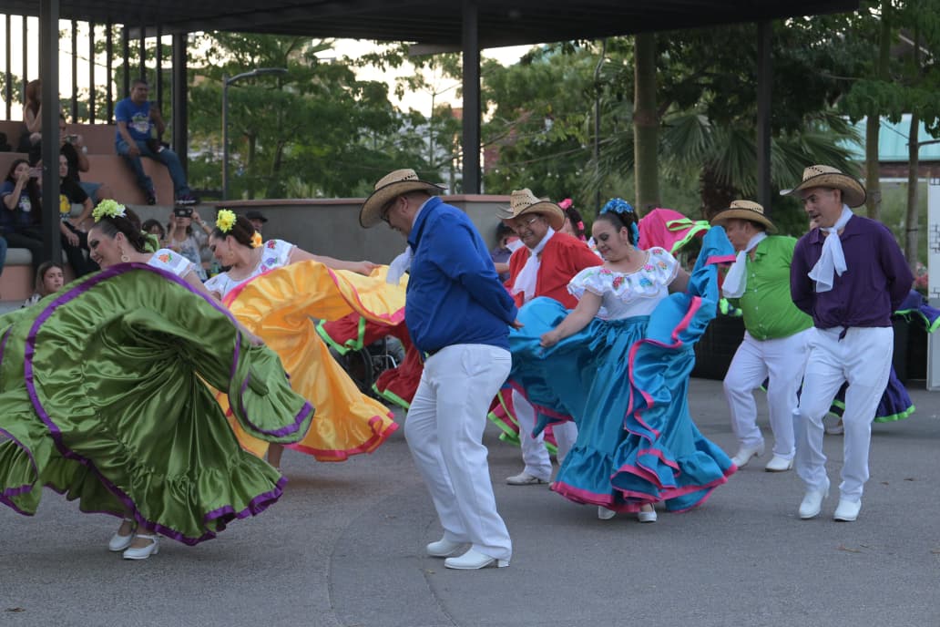 Arte y tradición preparan el ambiente para el Pitic