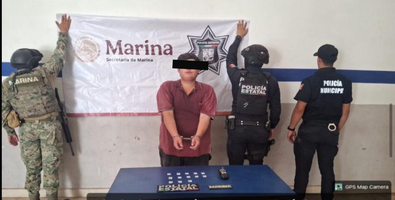 Detienen a dos hombres por presuntos delitos contra la salud