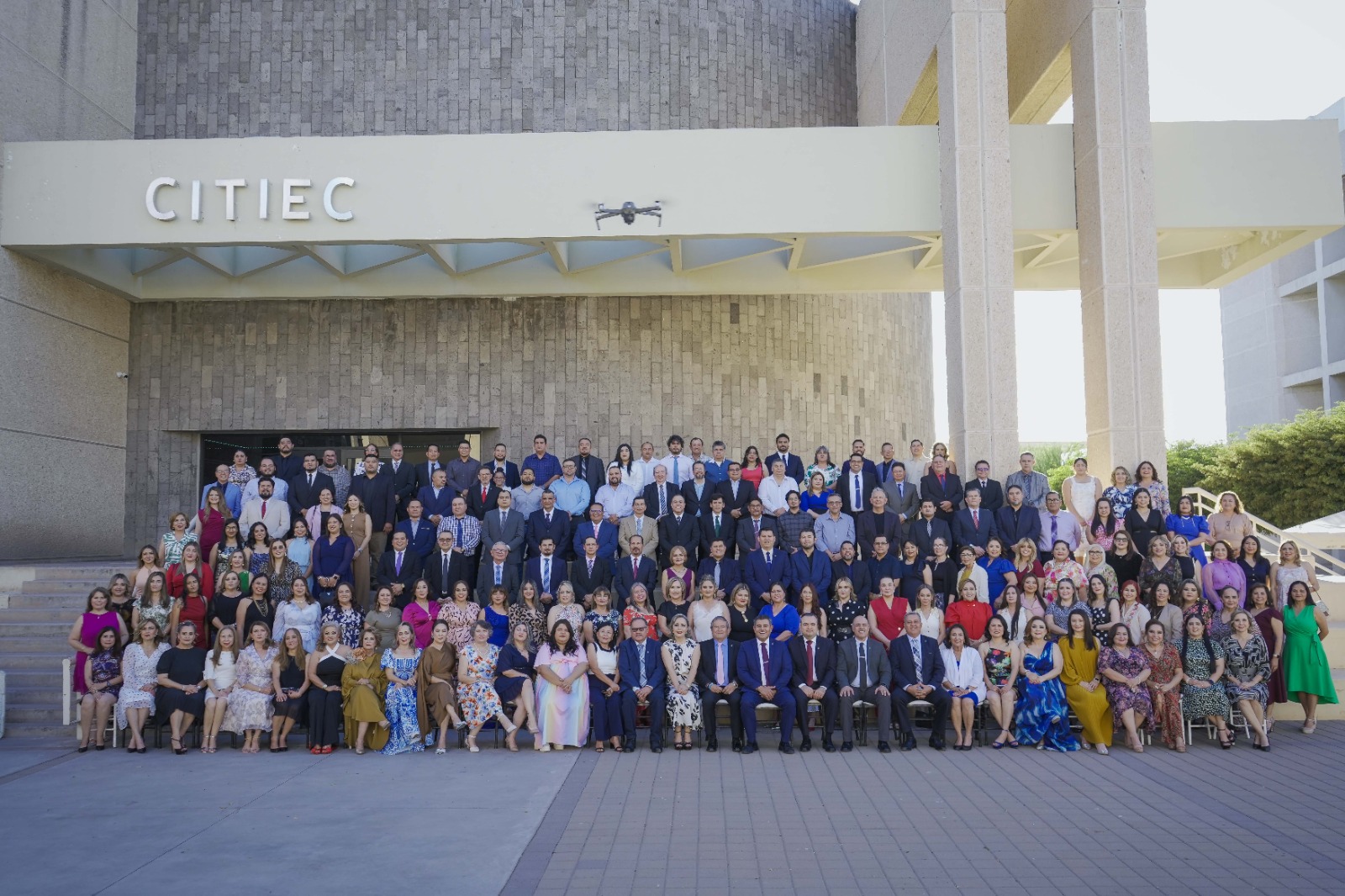 ITSON reconoce a sus maestras y maestros por transformar vidas
