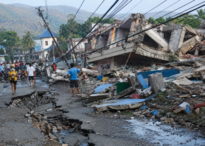 Sismo de 7.8 deja muertos y cientos de heridos