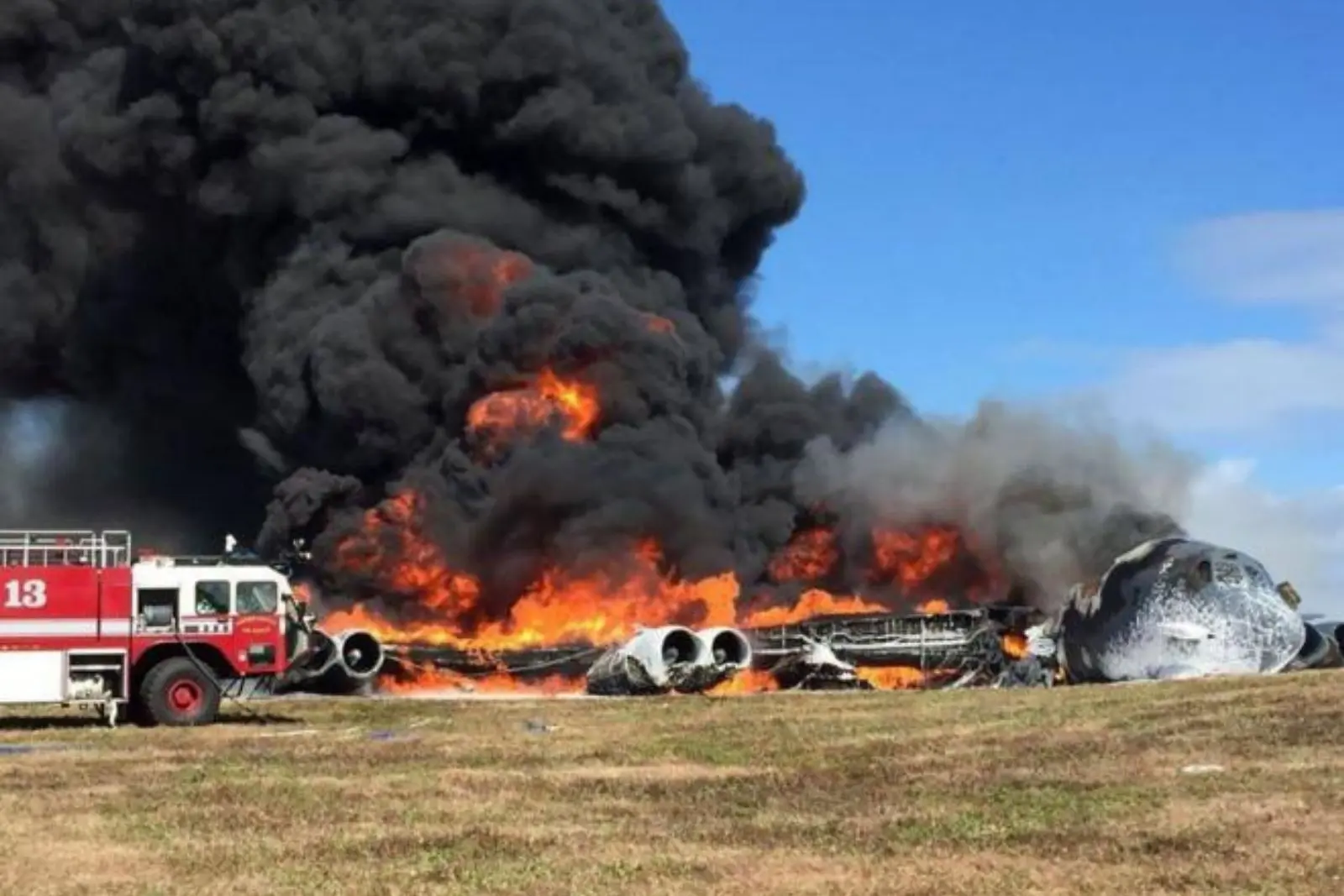 Tragedia aérea deja ocho fallecidos