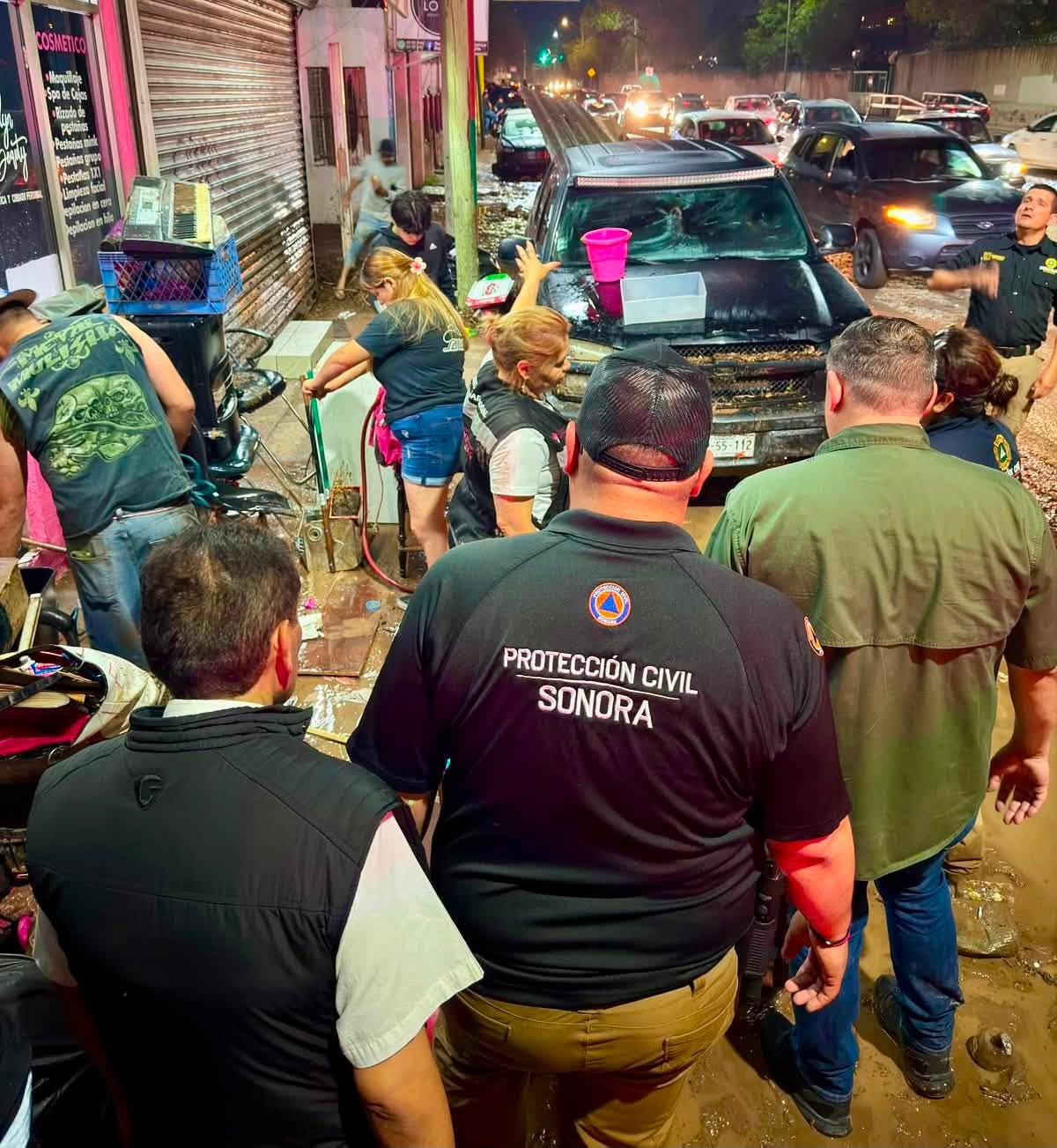 Nogales enfrenta una de sus peores tormentas