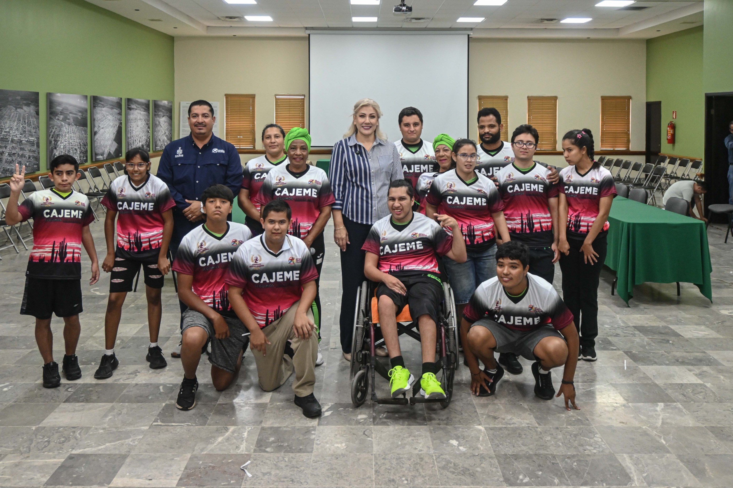 Titanes recibe nuevos uniformes