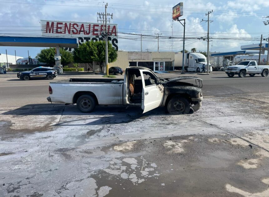 Vehículo se incendia en OBR