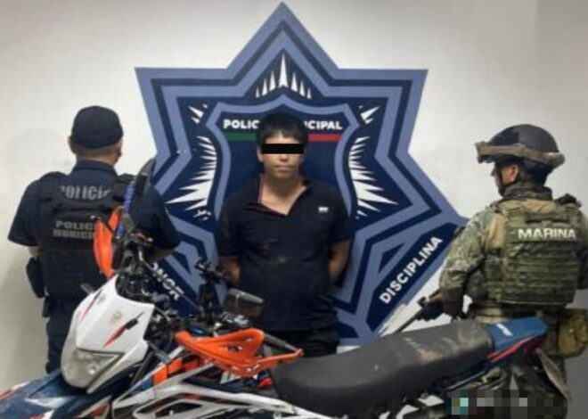 Persecución por moto robada termina con detenido