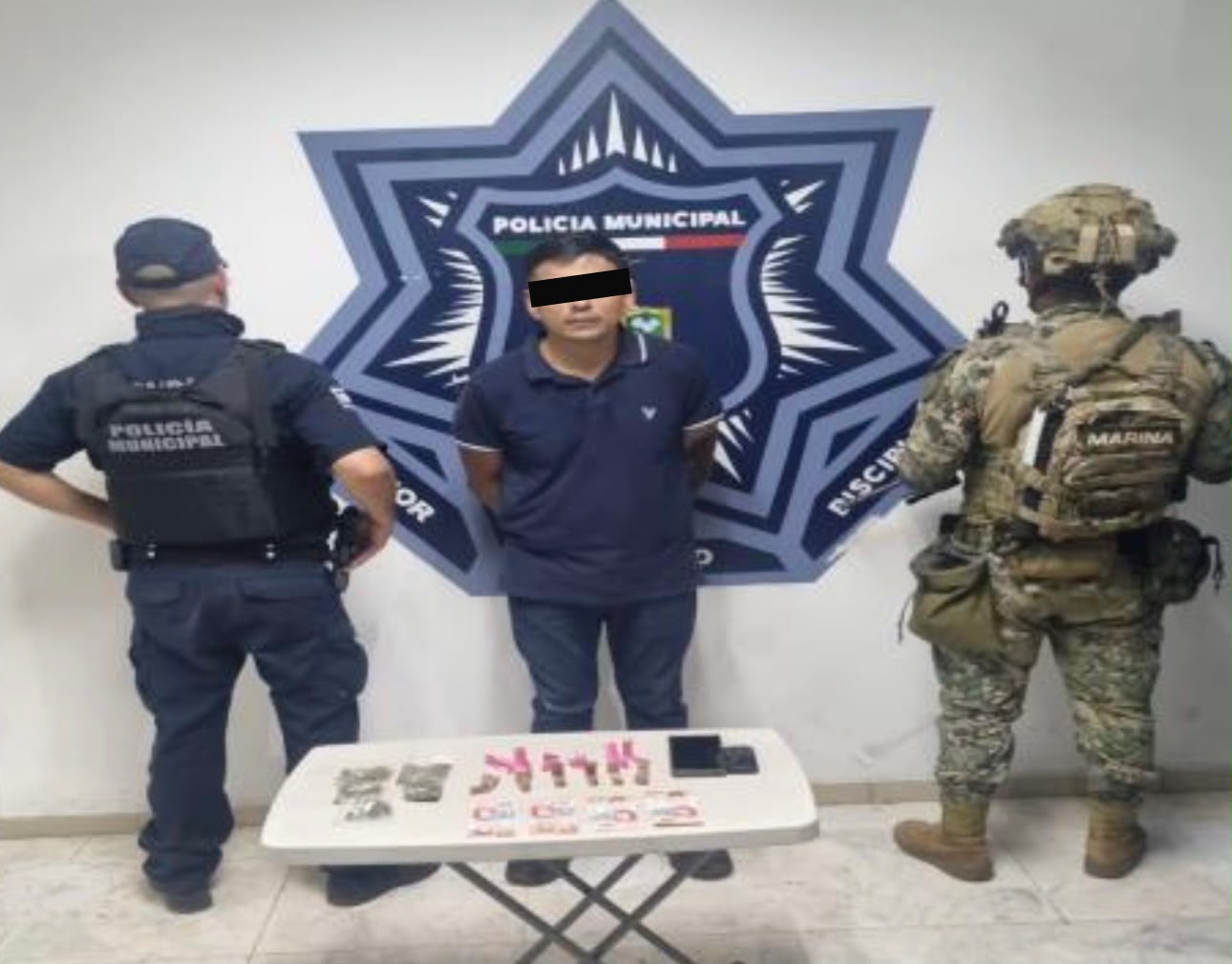 Sale de una casa abandonada y termina detenido en OBR