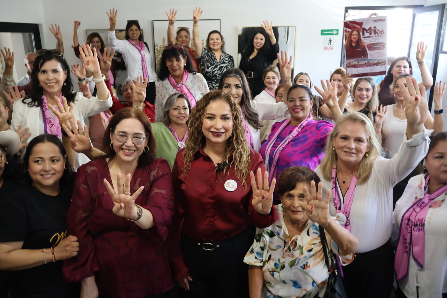 ¡Marina Herrera levanta la mano por el Distrito 06!